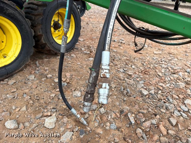 image for item ET6050 2015 John Deere DB120 planter