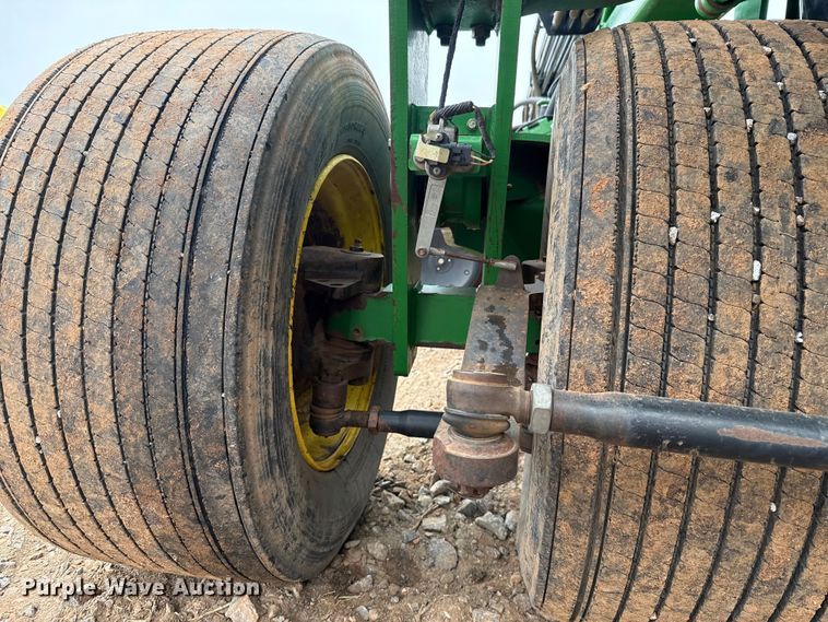 image for item ET6050 2015 John Deere DB120 planter