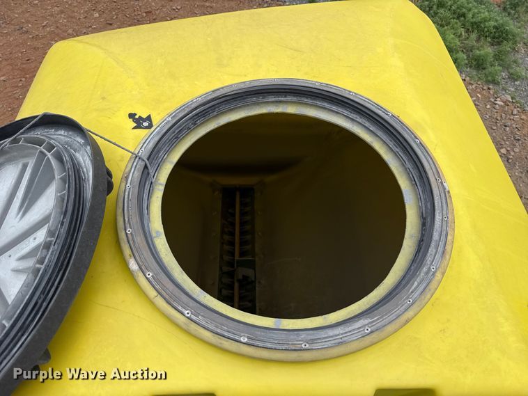 image for item ET6050 2015 John Deere DB120 planter