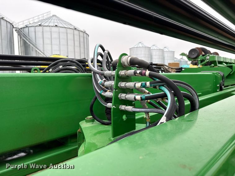 image for item ET6050 2015 John Deere DB120 planter
