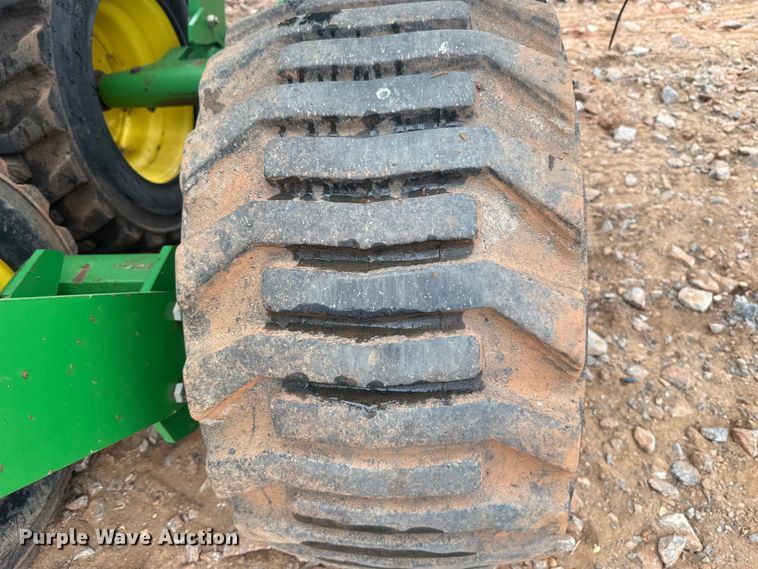image for item ET6050 2015 John Deere DB120 planter