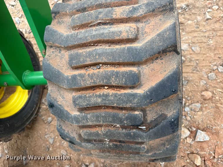 image for item ET6050 2015 John Deere DB120 planter