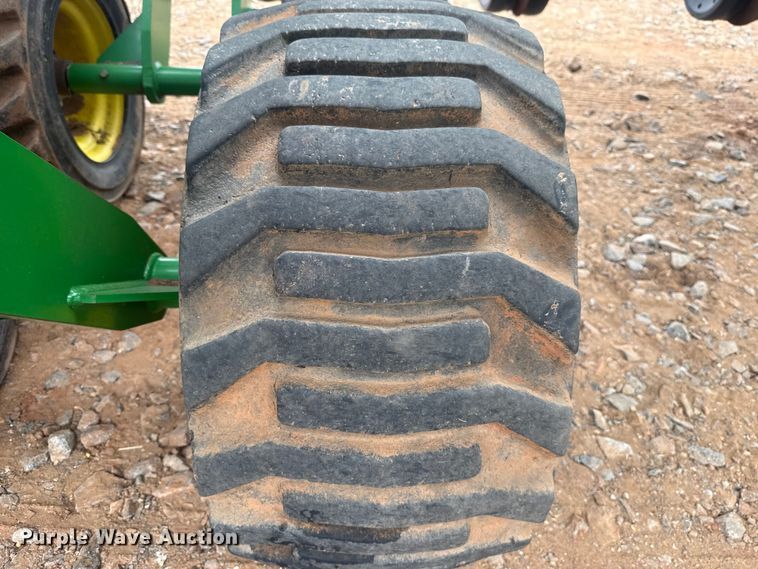 image for item ET6050 2015 John Deere DB120 planter