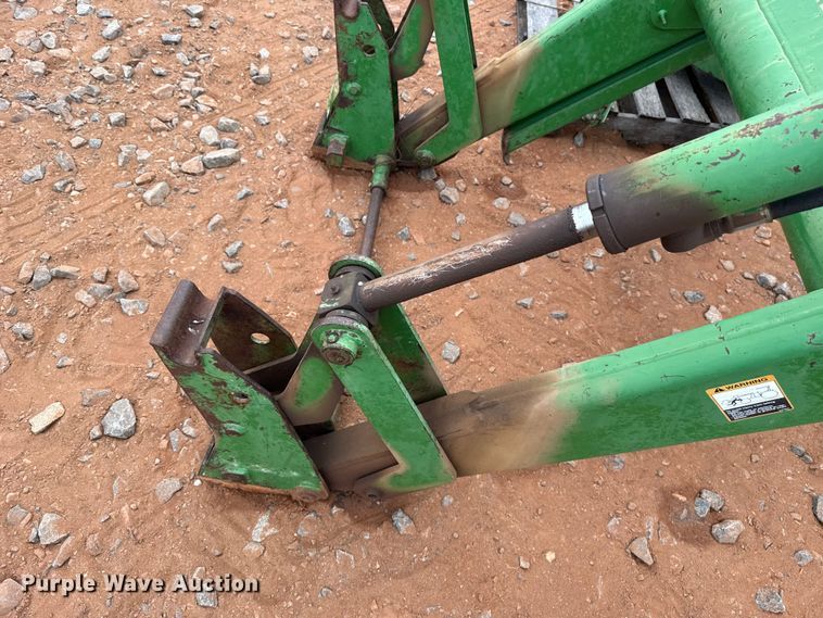 image for item ET6051 John Deere 740 loader