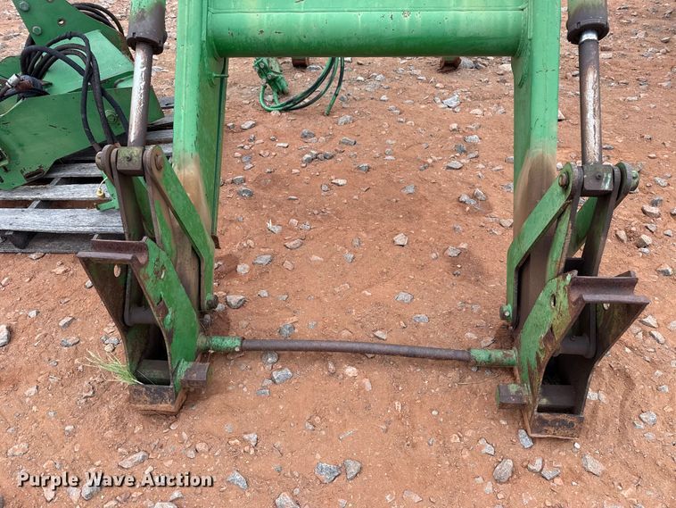 image for item ET6051 John Deere 740 loader
