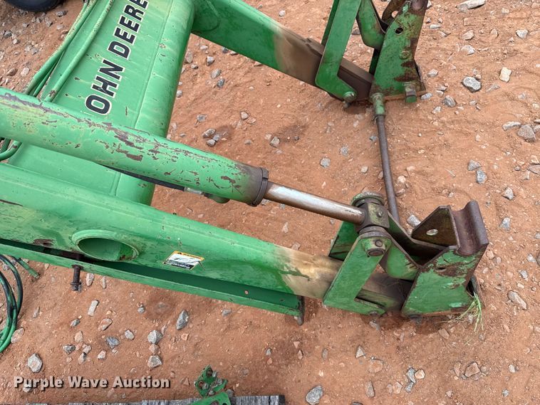 image for item ET6051 John Deere 740 loader