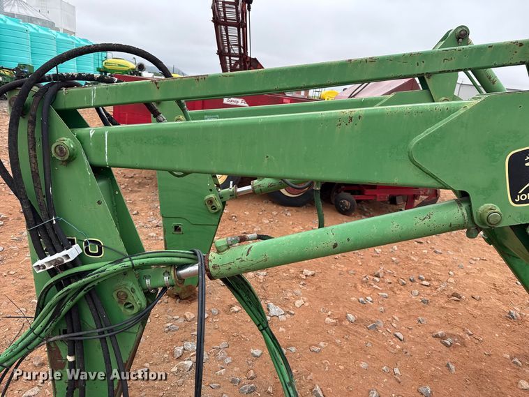 image for item ET6051 John Deere 740 loader