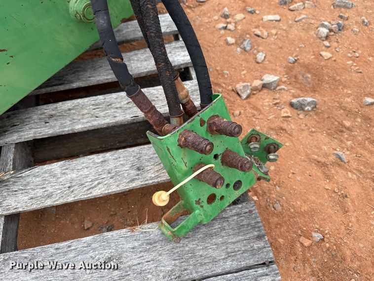 image for item ET6051 John Deere 740 loader