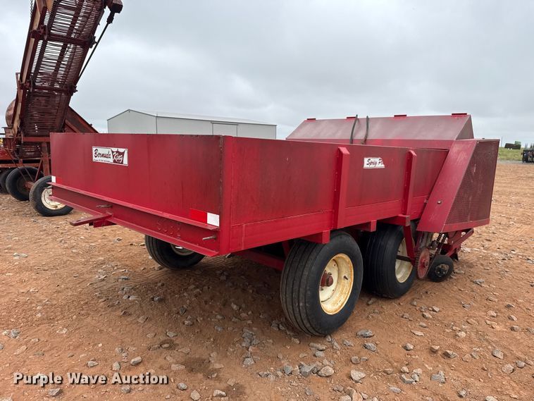 image for item ET6052 Bermuda King 24/4R0W/00 sprig planter