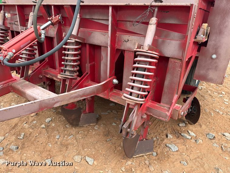 image for item ET6052 Bermuda King 24/4R0W/00 sprig planter