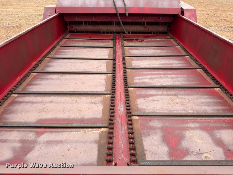 image for item ET6052 Bermuda King 24/4R0W/00 sprig planter