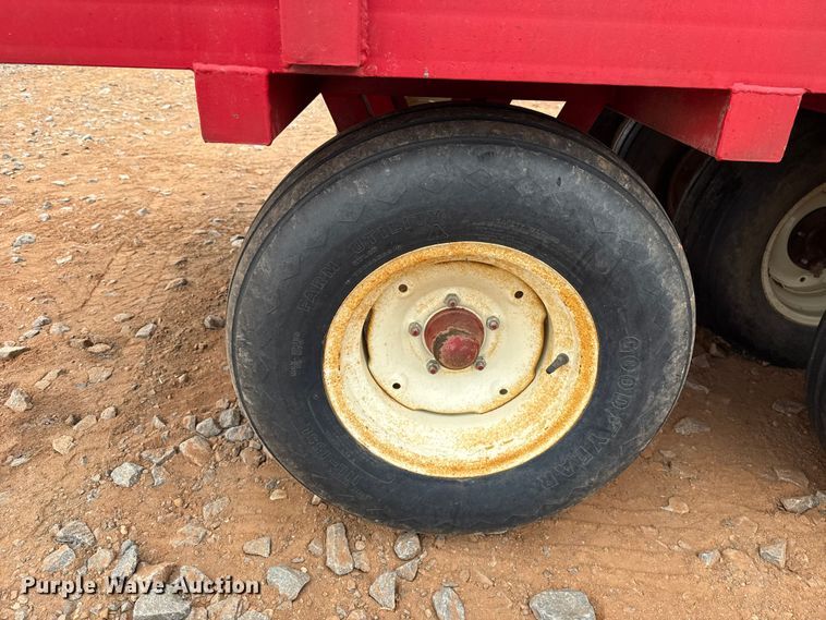 image for item ET6052 Bermuda King 24/4R0W/00 sprig planter