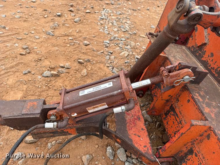 image for item ET6053 Bermuda King sprig harvester