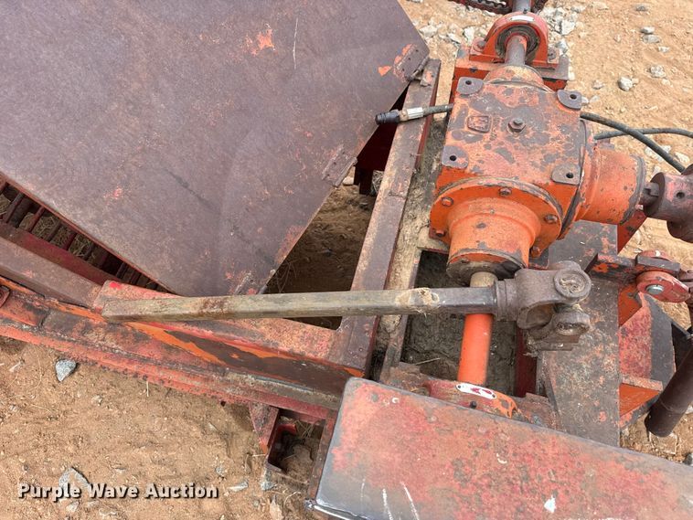 image for item ET6053 Bermuda King sprig harvester