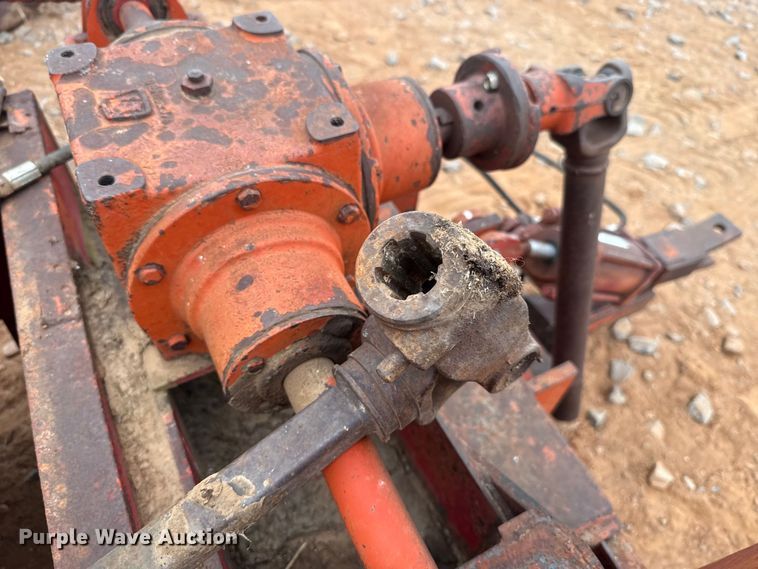 image for item ET6053 Bermuda King sprig harvester