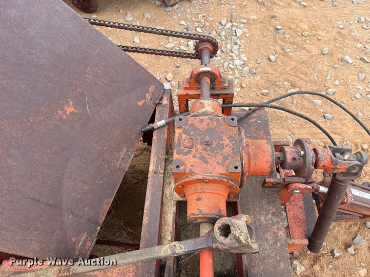 image for item ET6053 Bermuda King sprig harvester
