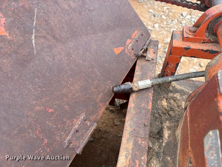 image for item ET6053 Bermuda King sprig harvester