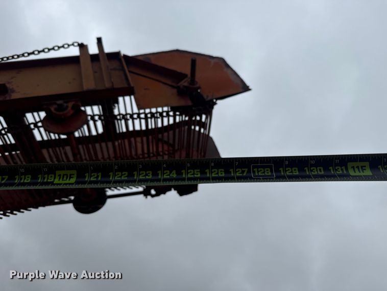 image for item ET6053 Bermuda King sprig harvester