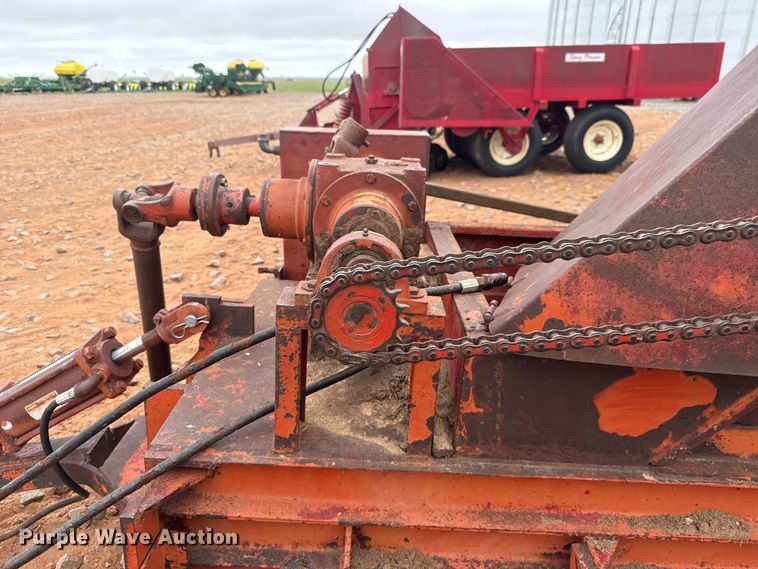 image for item ET6053 Bermuda King sprig harvester