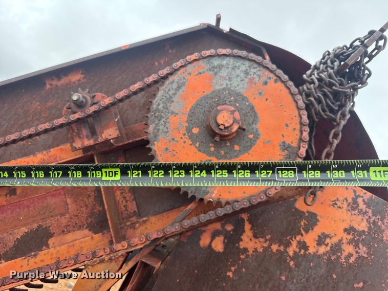 image for item ET6053 Bermuda King sprig harvester