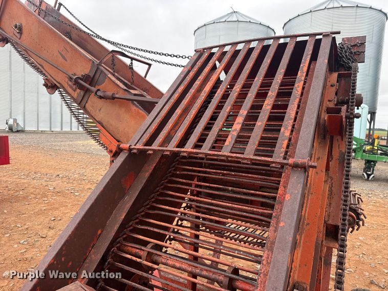 image for item ET6053 Bermuda King sprig harvester