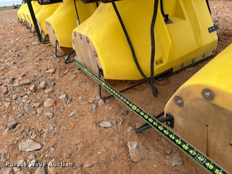 image for item ET6058 Willmar Fabrication Redball 12RW hooded sprayer