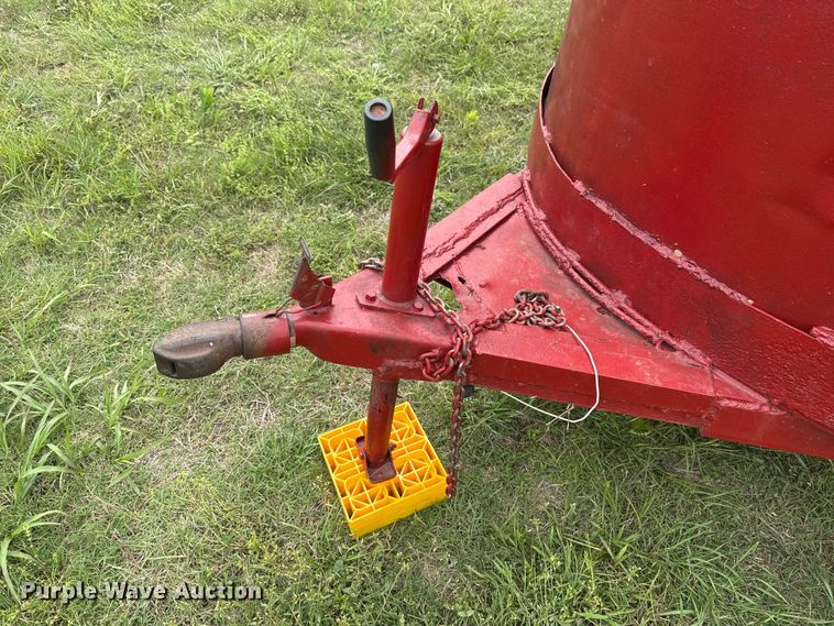 image for item ET6107 Shop Built livestock trailer