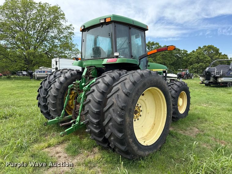 image for item ET6110 2003 John Deere 7810 4WD tractor
