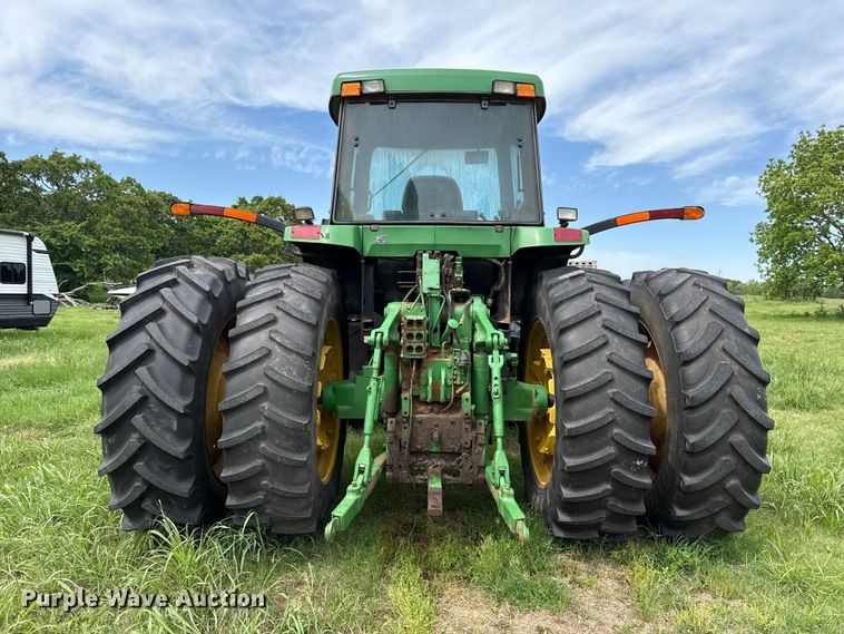 image for item ET6110 2003 John Deere 7810 4WD tractor