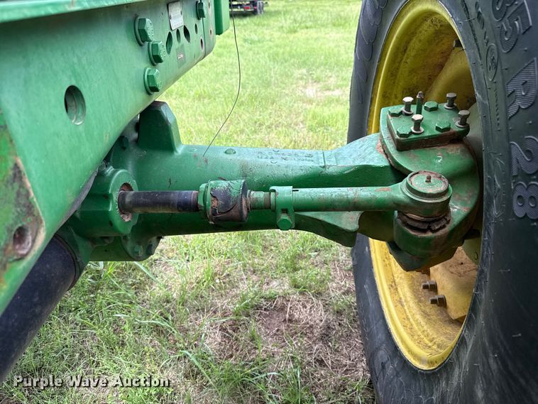 image for item ET6110 2003 John Deere 7810 4WD tractor