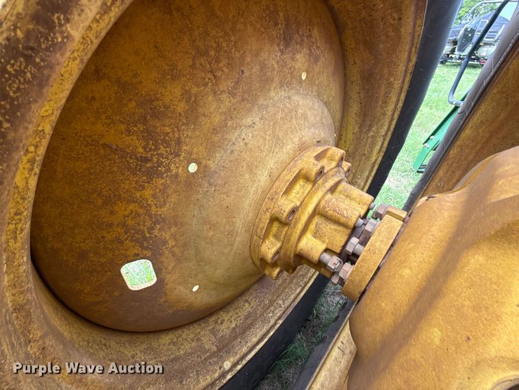 image for item ET6110 2003 John Deere 7810 4WD tractor