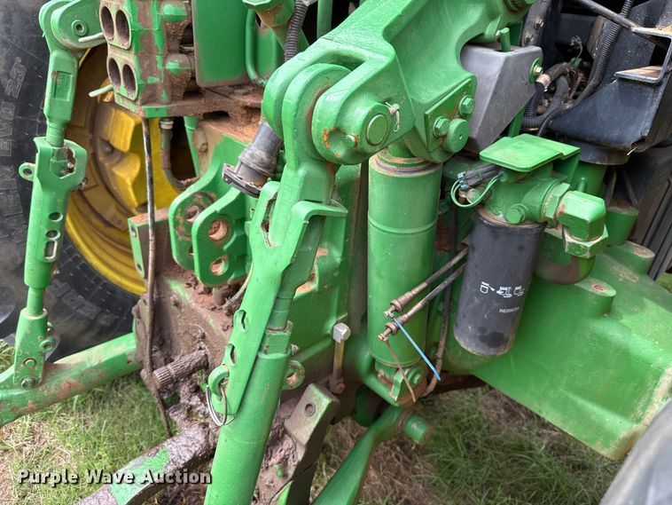 image for item ET6110 2003 John Deere 7810 4WD tractor