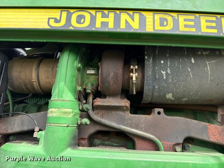 image for item ET6110 2003 John Deere 7810 4WD tractor