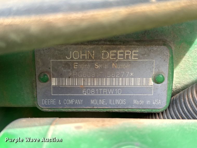 image for item ET6110 2003 John Deere 7810 4WD tractor