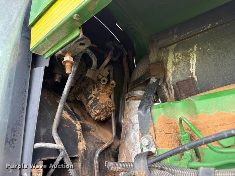 image for item ET6110 2003 John Deere 7810 4WD tractor