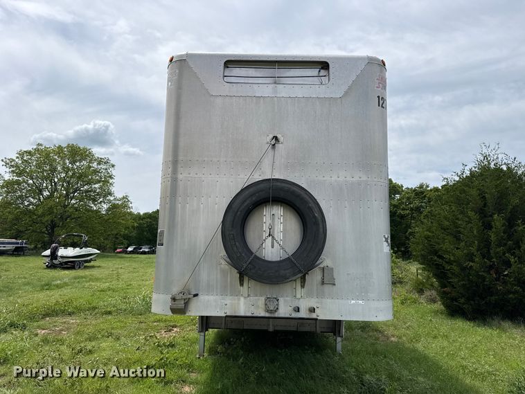 image for item ET6112 2015 Wilson Trailer Co. PSDCL-402 livestock trailer