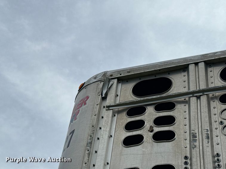 image for item ET6112 2015 Wilson Trailer Co. PSDCL-402 livestock trailer
