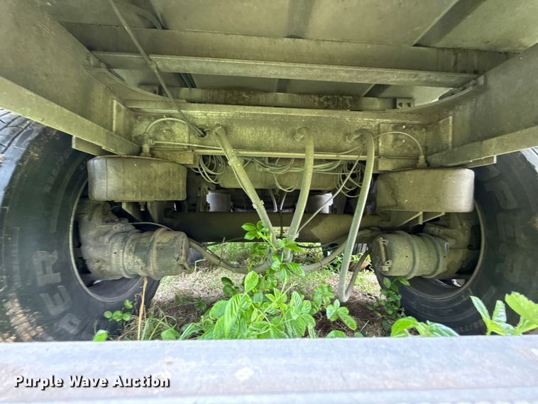 image for item ET6112 2015 Wilson Trailer Co. PSDCL-402 livestock trailer