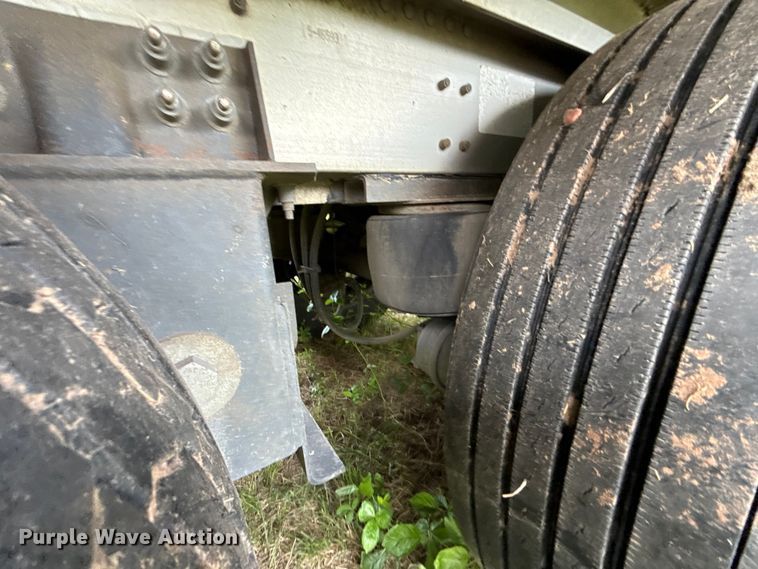 image for item ET6112 2015 Wilson Trailer Co. PSDCL-402 livestock trailer