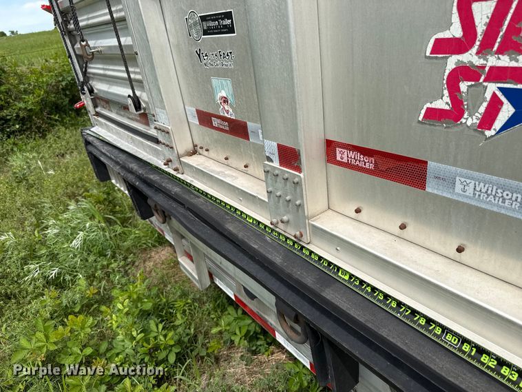 image for item ET6112 2015 Wilson Trailer Co. PSDCL-402 livestock trailer