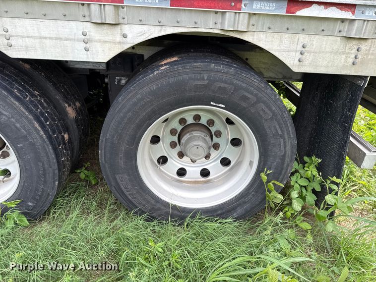 image for item ET6112 2015 Wilson Trailer Co. PSDCL-402 livestock trailer