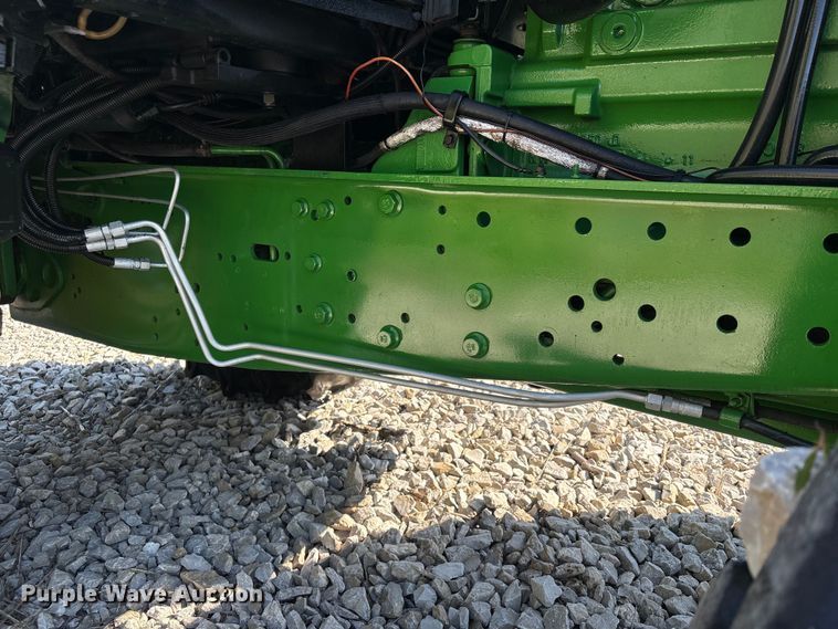 image for item EU0556 2006 John Deere 7320 MFWD tractor