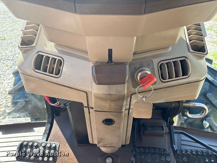 image for item EU0556 2006 John Deere 7320 MFWD tractor