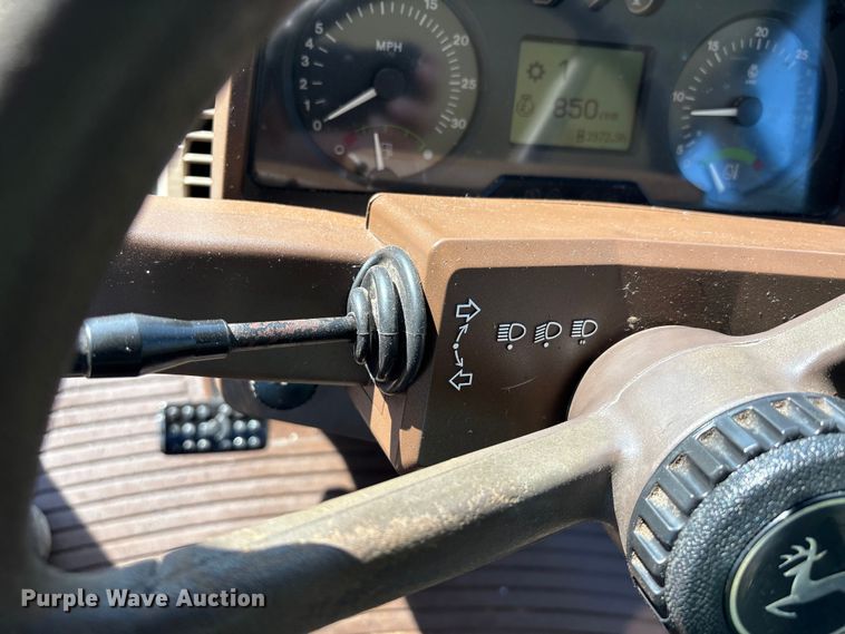 image for item EU0556 2006 John Deere 7320 MFWD tractor