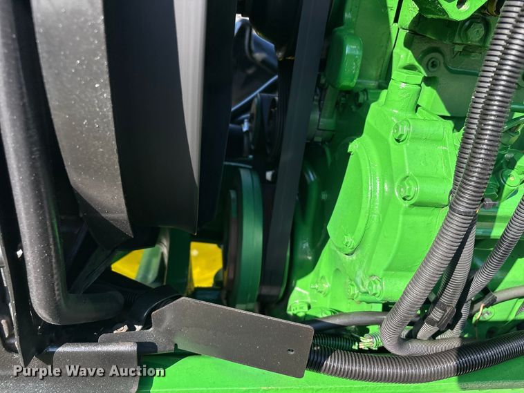 image for item EU0556 2006 John Deere 7320 MFWD tractor