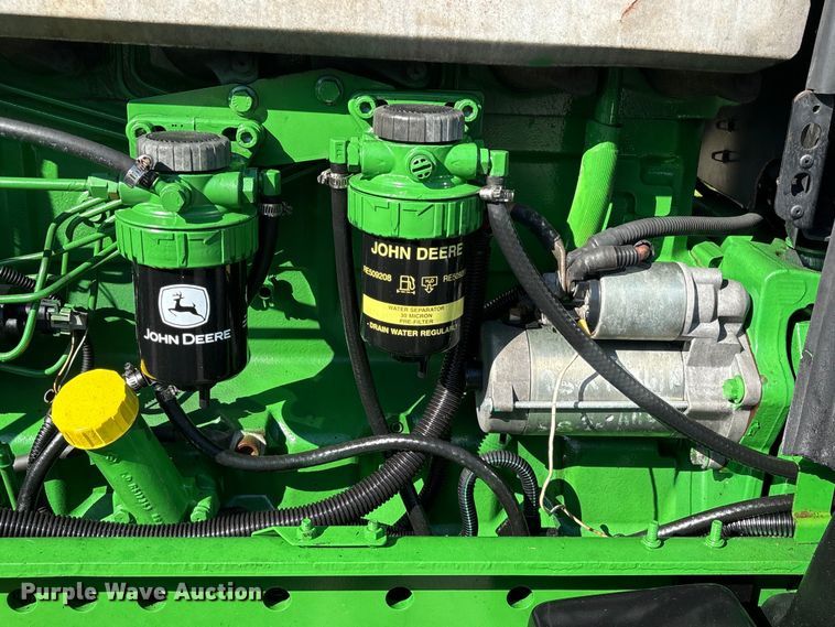 image for item EU0556 2006 John Deere 7320 MFWD tractor