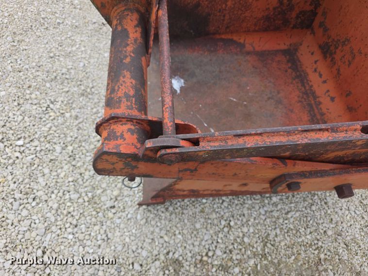 image for item EV2099 Ford dirt scoop