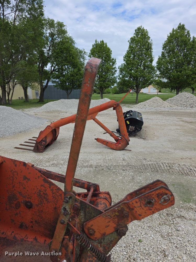 image for item EV2099 Ford dirt scoop