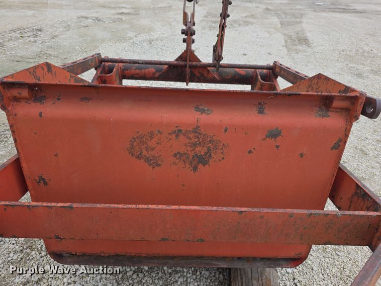 image for item EV2099 Ford dirt scoop