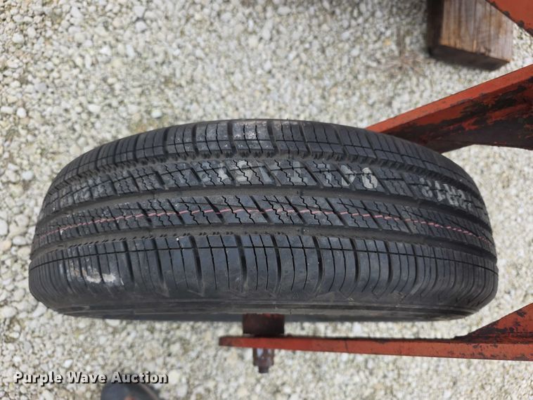 image for item EV2099 Ford dirt scoop